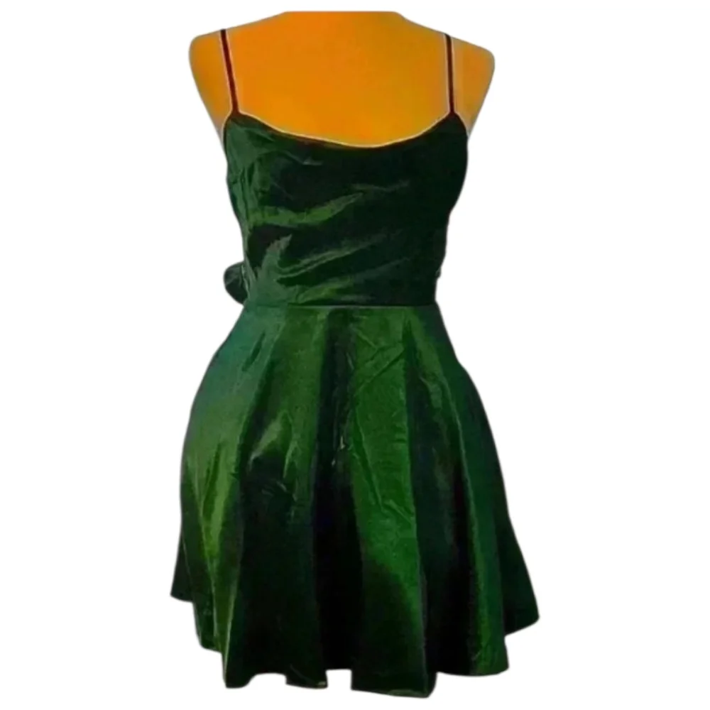 🌺 HOST PICK 🌺 Elegant Green Satin Mini Dress | NWT - Picture 2 of 6